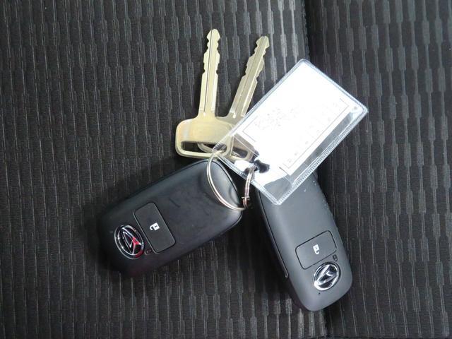 �d�q�L�[���|�P�b�g��J�o���ɓ���Ă��邾���ŁA�h�A�̊J���E�{�����s���܂��B�ו�������Ă��Ă����N���N�J�ł��B�G���W���n�����s���܂��B