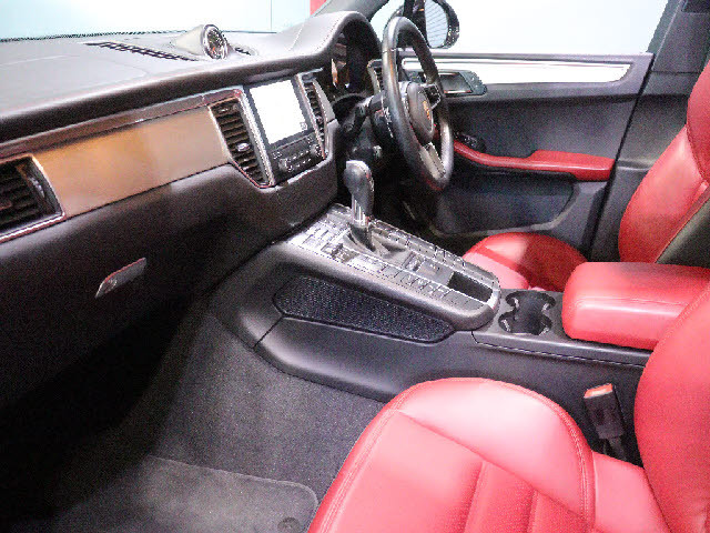 ���h���X�A�b�v���܂߁A�p�[�c�̂����k������܂��I�����Z�f�X�E�A�E�f�B�E�a�l�v�E�u�v�E�|���V�F�A�A�����J�ԁA���[���b�p�ԁA���̑������郁�[�J�[�E�Ԏ�̃J�X�^��������`���������Ē����܂��B