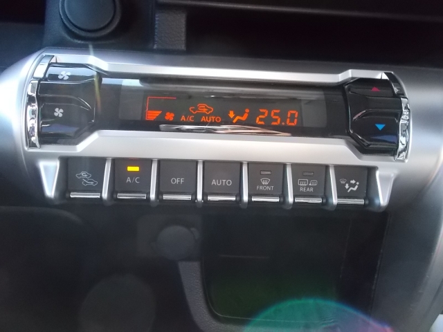 �ԓ������K���x�ɕۂ��Ă����I�[�g�G�A�R�������ԁB