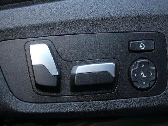 ���X�Ȃ�ł͂̔[�ԑO���������{�I��p�e�X�^�[�������I���o��ɂ��܂��Ă͂��C�y�ɂ��⍇���������B�[�Ԍ�̎Ԍ��E�_���E���E�h���X�A�b�v�Ȃǂ����Ђ��q�l���ʉ��i�ɂĂ��ē������Ē����܂��B������Ԋ����I