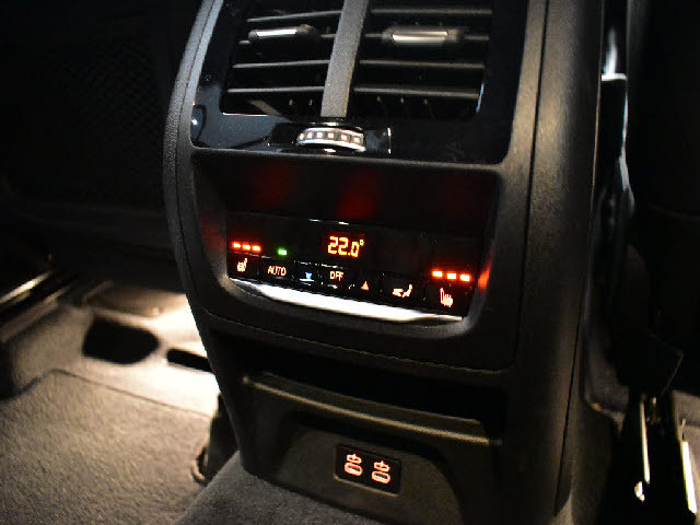 ���X�Ȃ�ł͂̔[�ԑO���������{�I��p�e�X�^�[�������I���o��ɂ��܂��Ă͂��C�y�ɂ��⍇���������B�[�Ԍ�̎Ԍ��E�_���E����E�h���X�A�b�v�Ȃǂ����Ђ��q�l���ʉ��i�ɂĂ��ē������Ē����܂��B������Ԋ����I