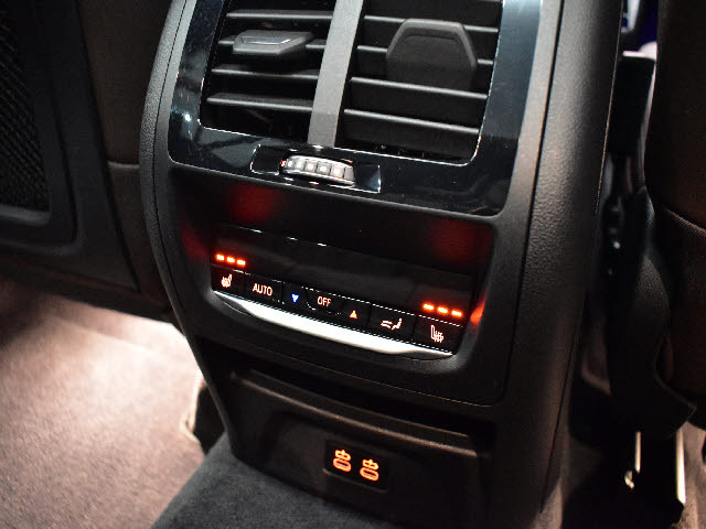 ���X�Ȃ�ł͂̔[�ԑO���������{�I��p�e�X�^�[�������I���o��ɂ��܂��Ă͂��C�y�ɂ��⍇���������B�[�Ԍ�̎Ԍ��E�_���E����E�h���X�A�b�v�Ȃǂ����Ђ��q�l���ʉ��i�ɂĂ��ē������Ē����܂��B������Ԋ����I