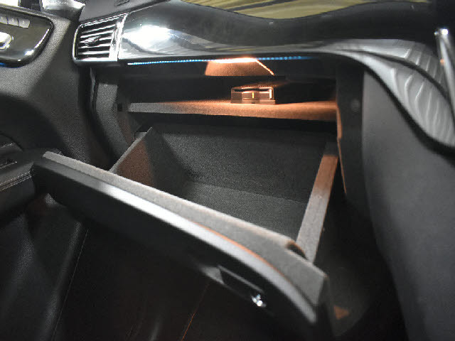 ���X�Ȃ�ł͂̔[�ԑO���������{�I��p�e�X�^�[�������I���o��ɂ��܂��Ă͂��C�y�ɂ��⍇���������B�[�Ԍ�̎Ԍ��E�_���E���E�h���X�A�b�v�Ȃǂ����Ђ��q�l���ʉ��i�ɂĂ��ē������Ē����܂��B������Ԋ����I