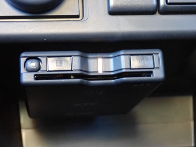 ETC���������Ă��܂��B�m���X�g�b�v�ŗ�������ʉ߂ł��܂��B���ꂵ�������ł���ˁB