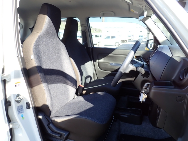 �t�����g�V�[�g�A��ԗǍD�ň��S�ł��B�傫�ȉ�����Ȃ����S�ł�