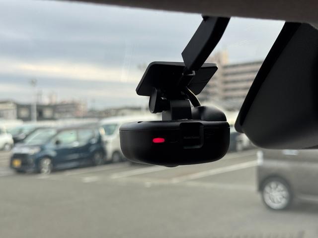 �ԗ��̏ڍׂ��Ԃɕt���܂��Ă̓X�^�b�t�܂ł��C�y�ɂ��₢���킹���������B