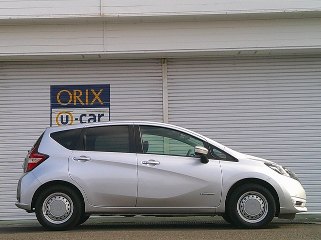 AIS����F���X�ł̓g���^�E�z���_�E�j�b�T���E�}�c�_�E�X�o�����[�J�[�n�̒��ÎԎ��Ɖ�Ђƕ��В�g��Ђ�6�Ђœ��ꂳ�ꂽ�u�]����v�u������v�ɑ���A�����Ɍ����]�������M���̂����鍸��