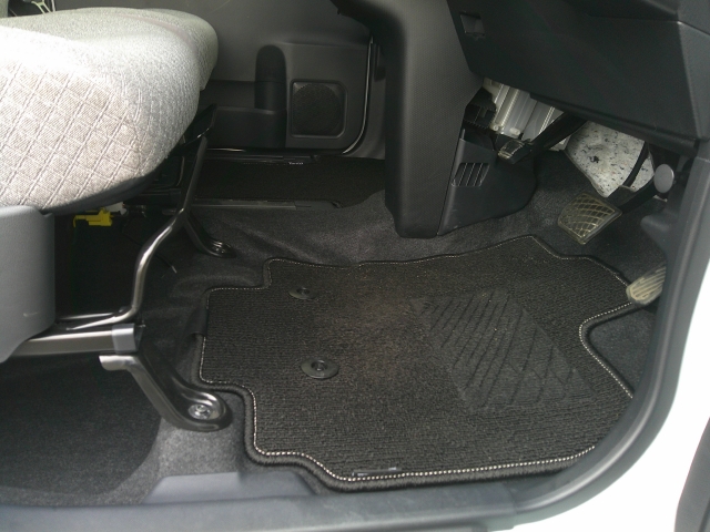 �^�]�ȑ��t���A�}�b�g�ł��B