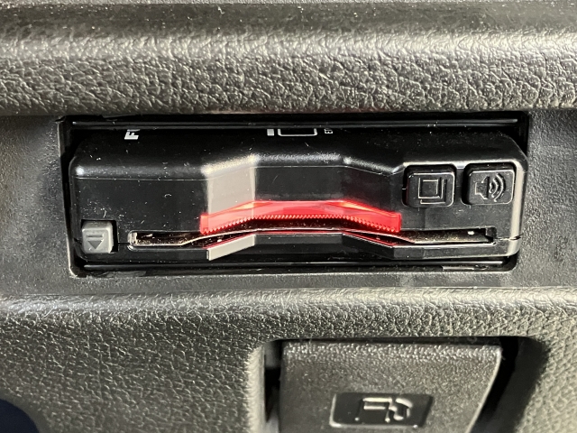 �yETC�z�������ETC���t���Ă��܂��I�Z�b�g�A�b�v���Ă��n�����܂��̂ŃJ�[�h����ꂽ�炷���Ɏg���܂���