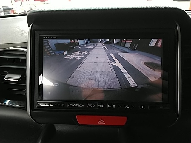 �o�b�N���j�^�[