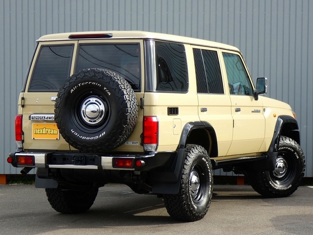 �w�ʃ^�C�����ЊO�^�C�����z�C�[���Ɍ�������Ă܂��I�I