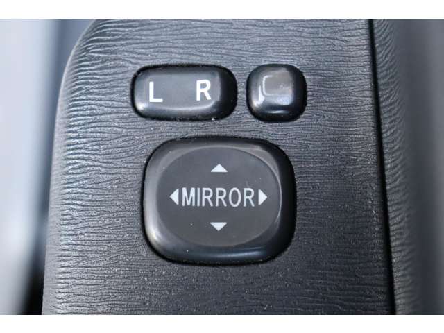 �d���i�[�~���[