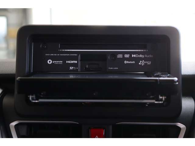 DVD�Đ��ECD�f�b�L�EBluetooth�ڑ���