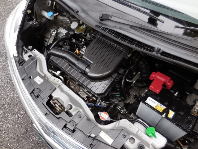 �W���O�̓_���ł́A�e��R���ُ�͌����܂���ł����B�[�ԑO�ɂ͏��Օi�̌����܂߁A���ДF�؍H��ɂčēx�_���E���������{�������܂��B