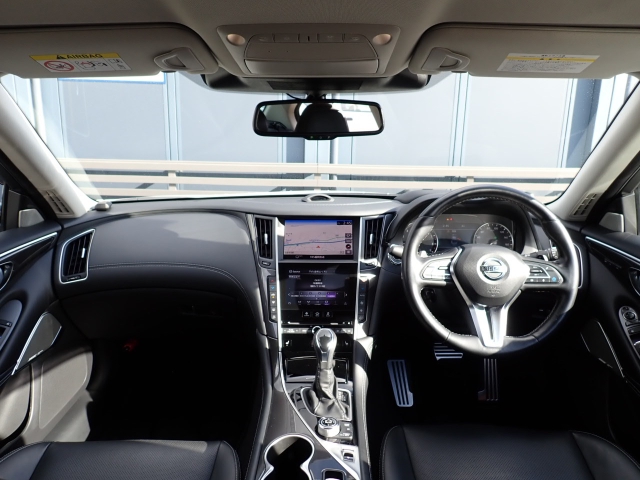 �C���p�l�摜�ɂȂ�܂��B�ԓ��͐��Ǝ҂ɂĎ����N���[�j���O�{�H�ς݂Ȃ̂ŁA��ϐ����ł��B