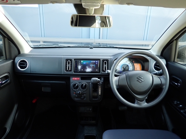 �C���p�l�摜�ɂȂ�܂��B�ԓ��͐��Ǝ҂ɂĎ����N���[�j���O�{�H�ς݂Ȃ̂ŁA��ϐ����ł��B