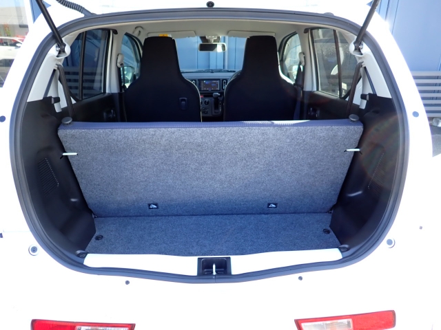 �ʏ펞�̃��P�b�W�X�y�[�X�ł��I�傫�ȊJ���ŉו��̏悹�~�낵���y�ɍs���܂��B