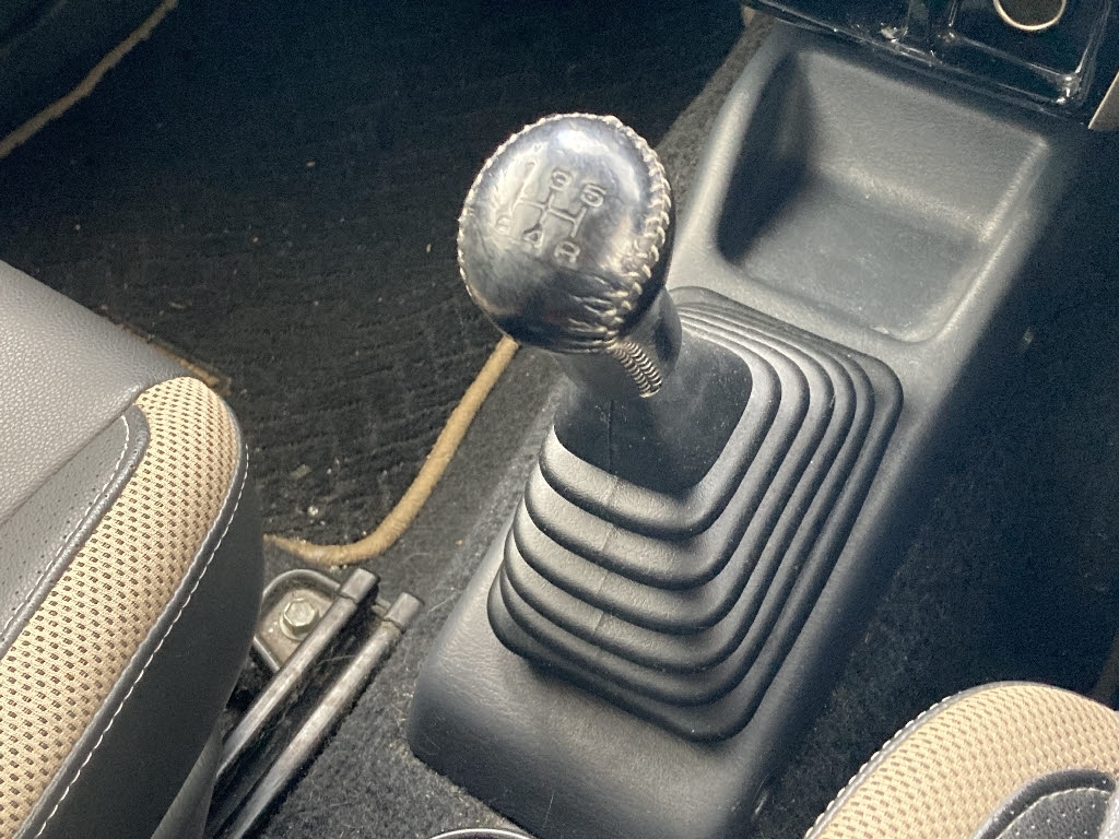 �����S�ɗ��t����ꂽ���ÎԂ�K���ȉ��i��