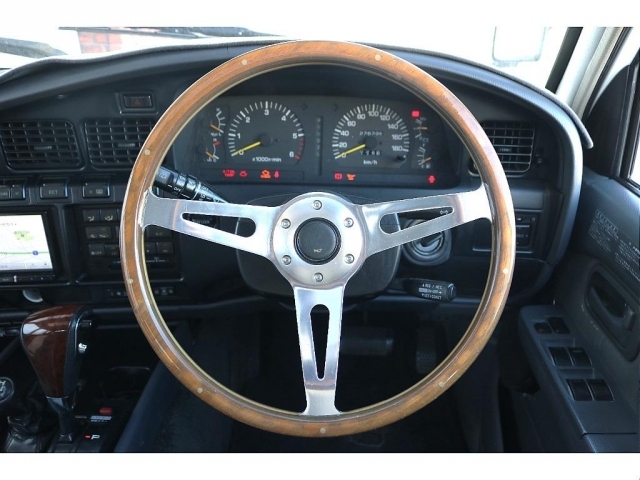 �E�b�h���X�e�A�����O�C���X�g�[���ς݂ł��I