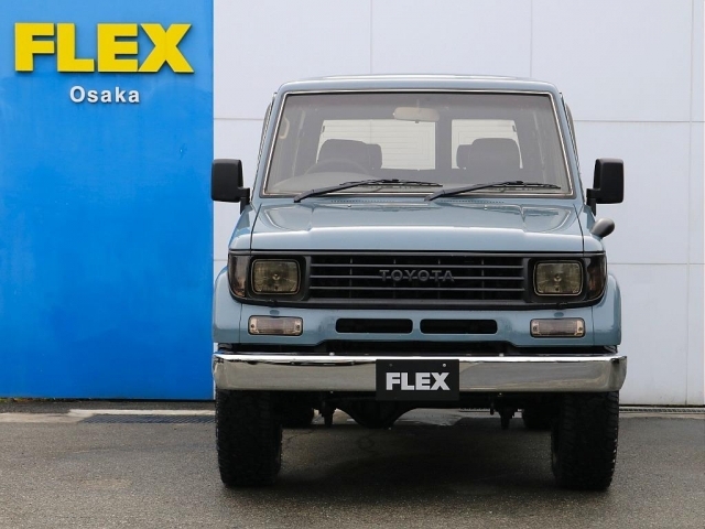 �O�����J�b�R�悳�ɐU���Ă���܂��B