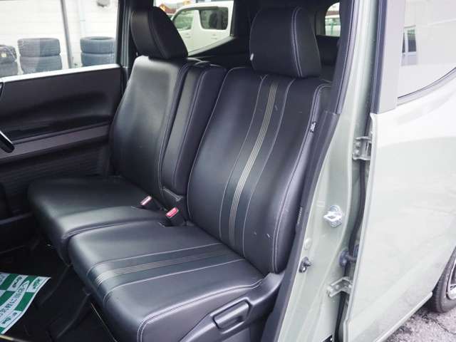 �V�[�g�Ƀ_���[�W��򉻂͏��Ȃ��A�ǍD�ȃR