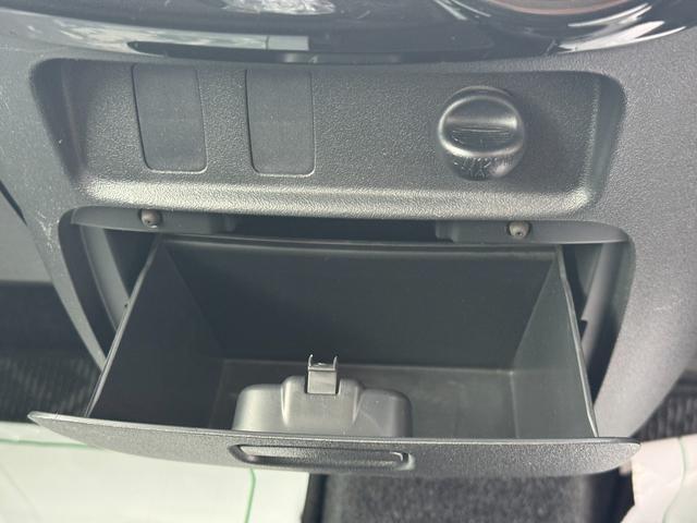 �ԗ��̏ڍׂ��Ԃɕt���܂��Ă̓X�^�b�t�܂ł��C�y�ɂ��₢���킹���������B