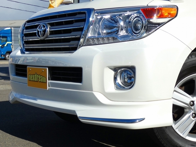 �g���^�����t�����g�X�|�C���[��