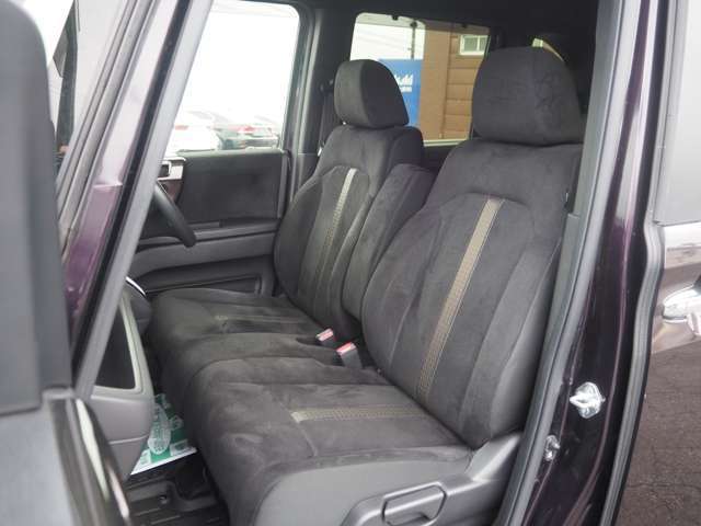 �V�[�g�Ƀ_���[�W��򉻂͏��Ȃ��A�ǍD�ȃR