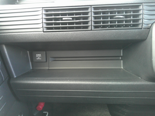 ����ȑ����[�͂`�S�T�C�Y�̏��ނ�����傫���ł��B