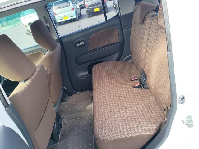 �Z�J���h�V�[�g�́A�����^�I