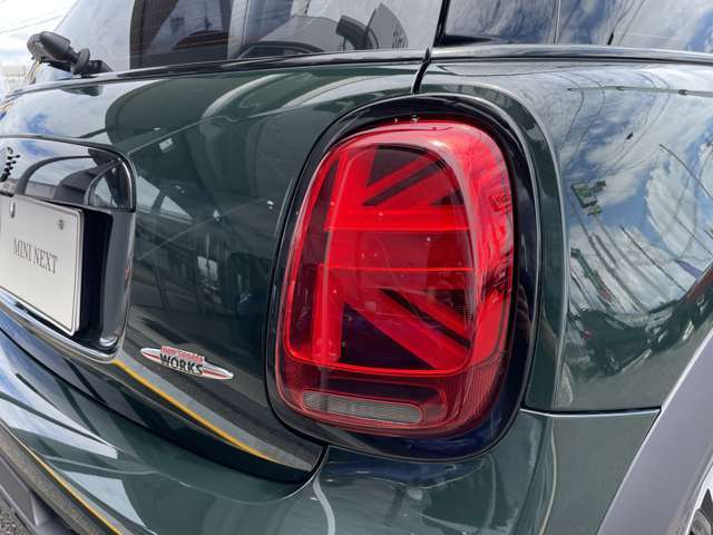 �l�C�̃��j�I���W���b�N�e�[�������v�𑕔�