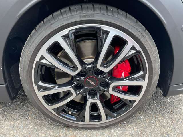 �����P�W�C���`�����A�����z�C�[���̓��[�t