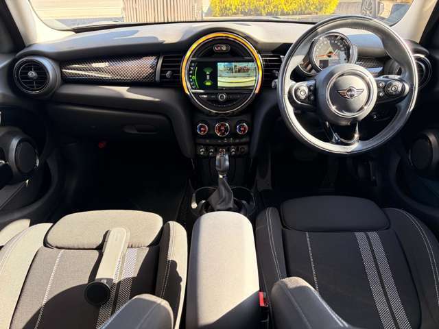 �l�h�m�h�炵���g�O���X�C�b�`���̗p�A�Z��