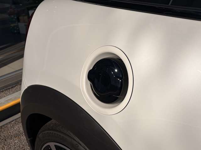 ���������l�h�m�h�̃C���e���A�Ɠ��l�ɉ~��