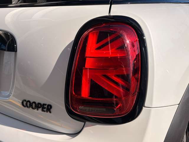 �l�C�̃��j�I���W���b�N�e�[�������v�𑕔�