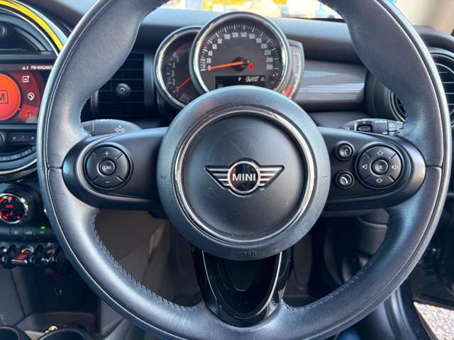 �}���`�t�@���N�V�����E�X�e�A�����O�ɂ��