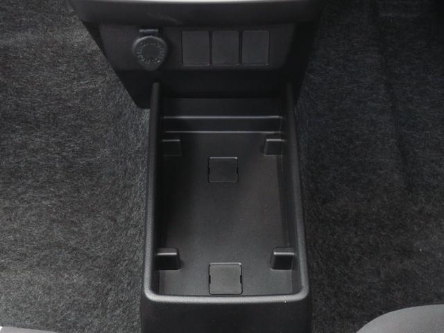 �Z���^�[�t���A�g���C�B�e�B�b�V������u�������ɂ��g�ѓd�b�Ȃǂ����[�ł����Ԃ�����܂��B����C�Ȃ��C�������������܂��B