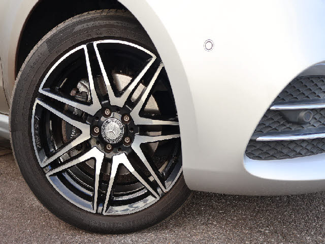 ���s�D�t�D�b�D�f�q�n�t�o���C���^�[�X�͔��撼�̐��X�I���L���l�X�ȃ��[�J�[����舵���C���|�[�g�J�[�f�B�[���[�ł��B�̔����甃��A����_���A��ʐ����A�����A���ł����C���������B���⍇���͂��C�y�ɁI