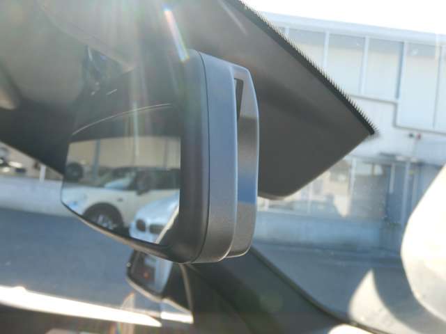 �d�s�b�ԍڊ�������[���E�~���[