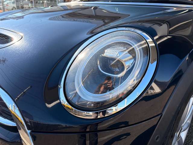 ��ł����S�̂k�d�c�w�b�h���C�g�B�����̑�