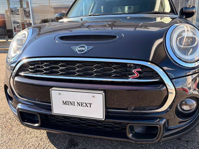 �n�j�J���\���̃O�������N�[�p�[�r�̃X�|�[