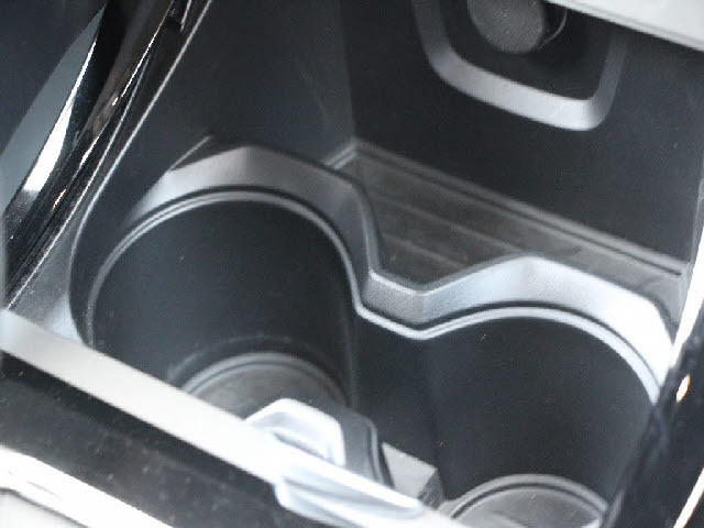 �f�ڈȊO�̉摜�����X�g�o�ɂđ������J���ł��I�����X��������ł����S���čw�����Ă���������悤�ו��܂Ōf�ڂ��Ă���܂��B���X�Ȃ�ł̗͂ǎ��Ȓ��ÎԂ݂̂�̔����Ă���܂��B