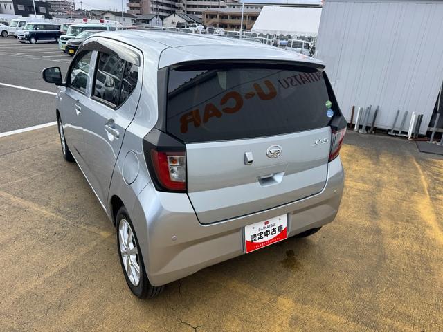 �����h�A�E�����N�H�[�^�[�E�o�b�N�h�A�E�B���h�E�ɃX���[�N�h�K���X���̗p