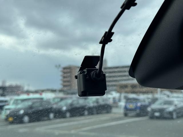 �ԗ��̏ڍׂ��Ԃɕt���܂��Ă̓X�^�b�t�܂ł��C�y�ɂ��₢���킹���������B