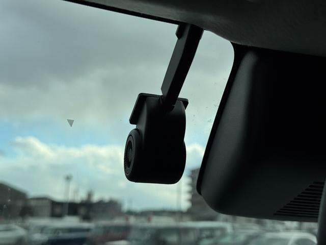 �ԗ��̏ڍׂ��Ԃɕt���܂��Ă̓X�^�b�t�܂ł��C�y�ɂ��₢���킹���������B