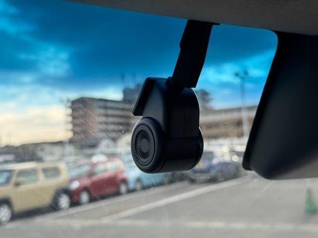 �ԗ��̏ڍׂ��Ԃɕt���܂��Ă̓X�^�b�t�܂ł��C�y�ɂ��₢���킹���������B