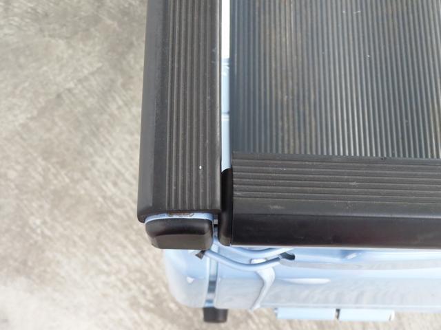 �Q�[�g�v���e�N�^�[�t���Őς݉��낵�̍ہA�Q�[�g�㕔��ی삵�܂��B