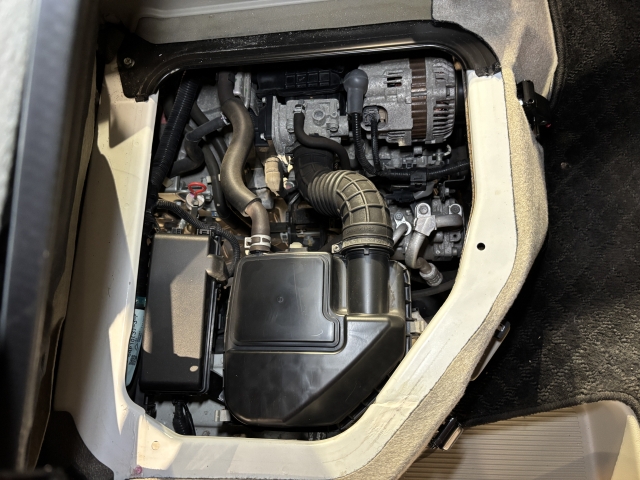 �����S�̃I���b�N�X�F�蒆�ÎԂ́A�S�ԁw�C���𖳂��x���S�ԔF�菑�t���I�I���M�������Ă����߂ł���F�蒆�ÎԂ𐥔�䗗������������