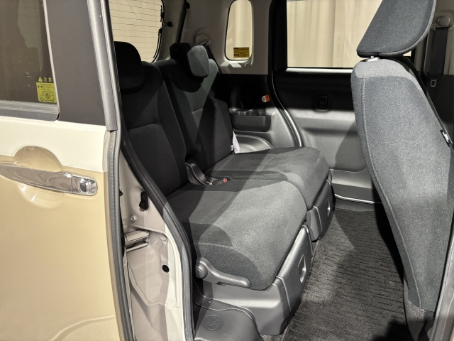 2��ڃV�[�g�����K�ȃX�y�[�X�ł��I�V�[�g�A�����W�����ʂŋ@�\�I�ł��I��~���ɂ��D��Ă��܂��̂Ő����x�������ɂȂ��ĉ������I�I���b�N�X�Ȃ�e���[�J�[�̎Ԏ�𑵂��Ă���܂��̂Ŕ�r�������ȒP�I