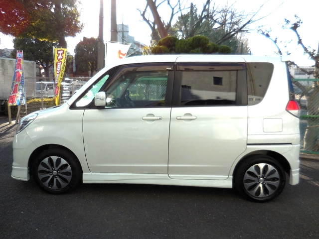 �X���C�h�h�A�́A�����d���ɂȂ��Ă���܂��B���肪�ו��ōǂ����Ă��鎞�ȂǁA�Ƃ��Ă��֗��ł����